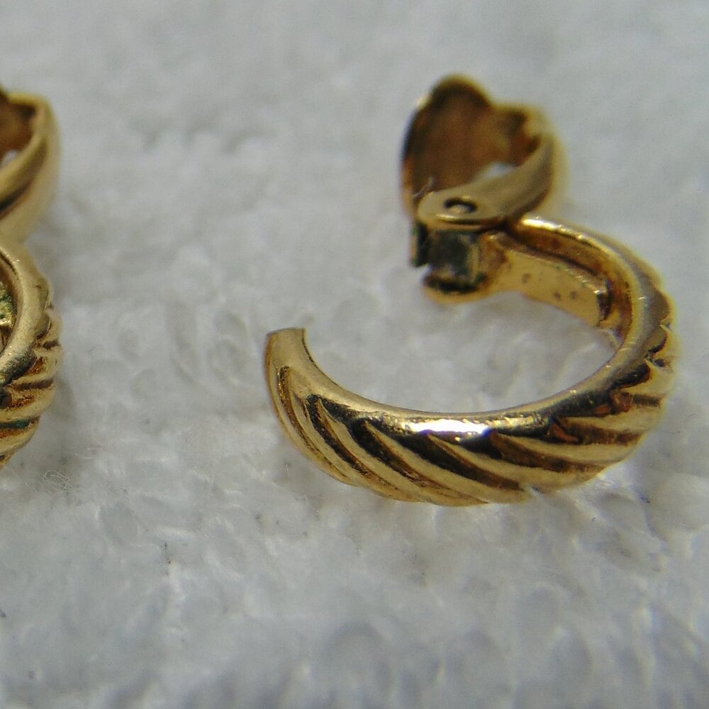 CLIP EARRINGS, Vintage 1928 Gold Tone Small Hoop Earrings